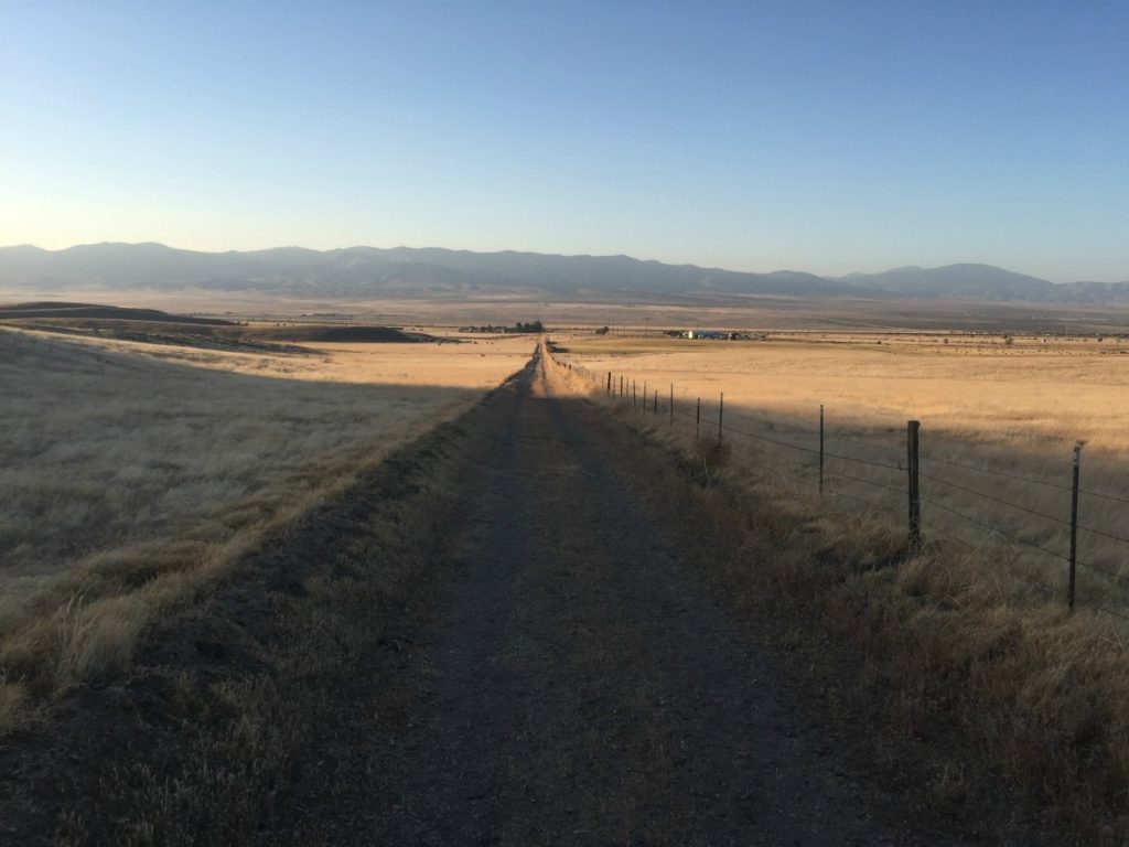 Coming Into Lake Hughes PCT 2018
